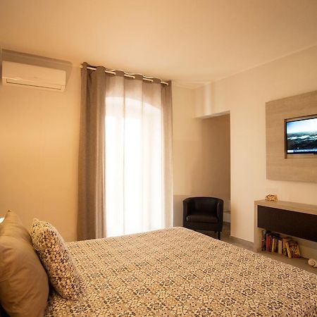Guest House Centrale 巴列塔 外观 照片